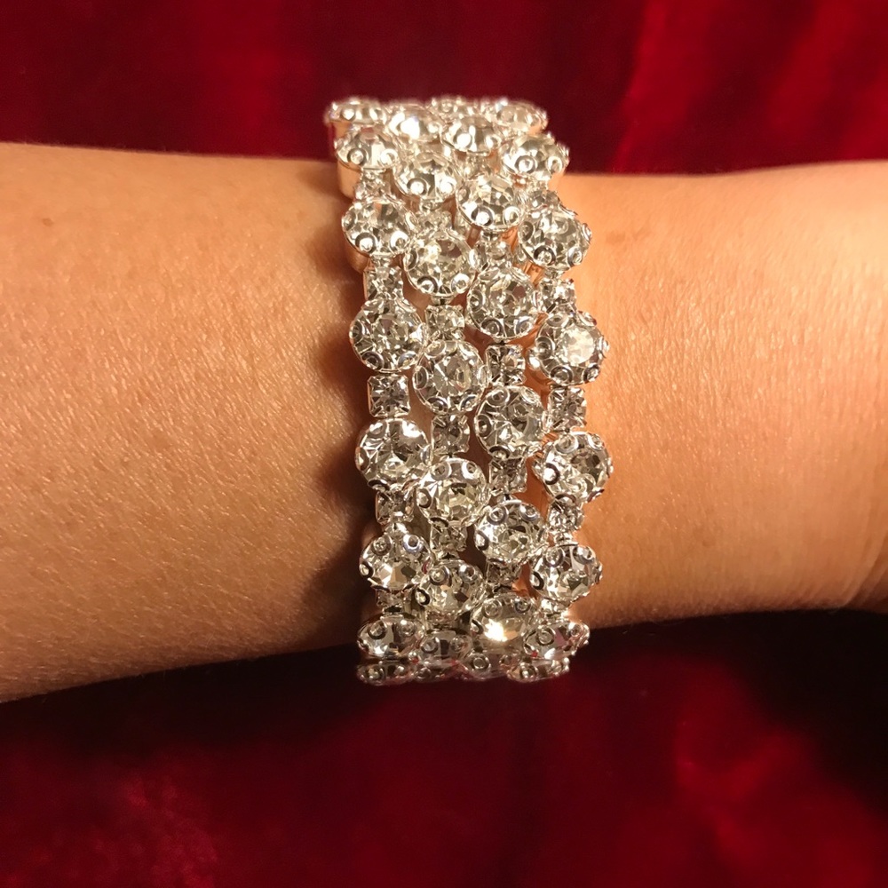 Crystal Coil Bracelet! Elegant 4 Rows Of Large White Rhinestones! Brand New!